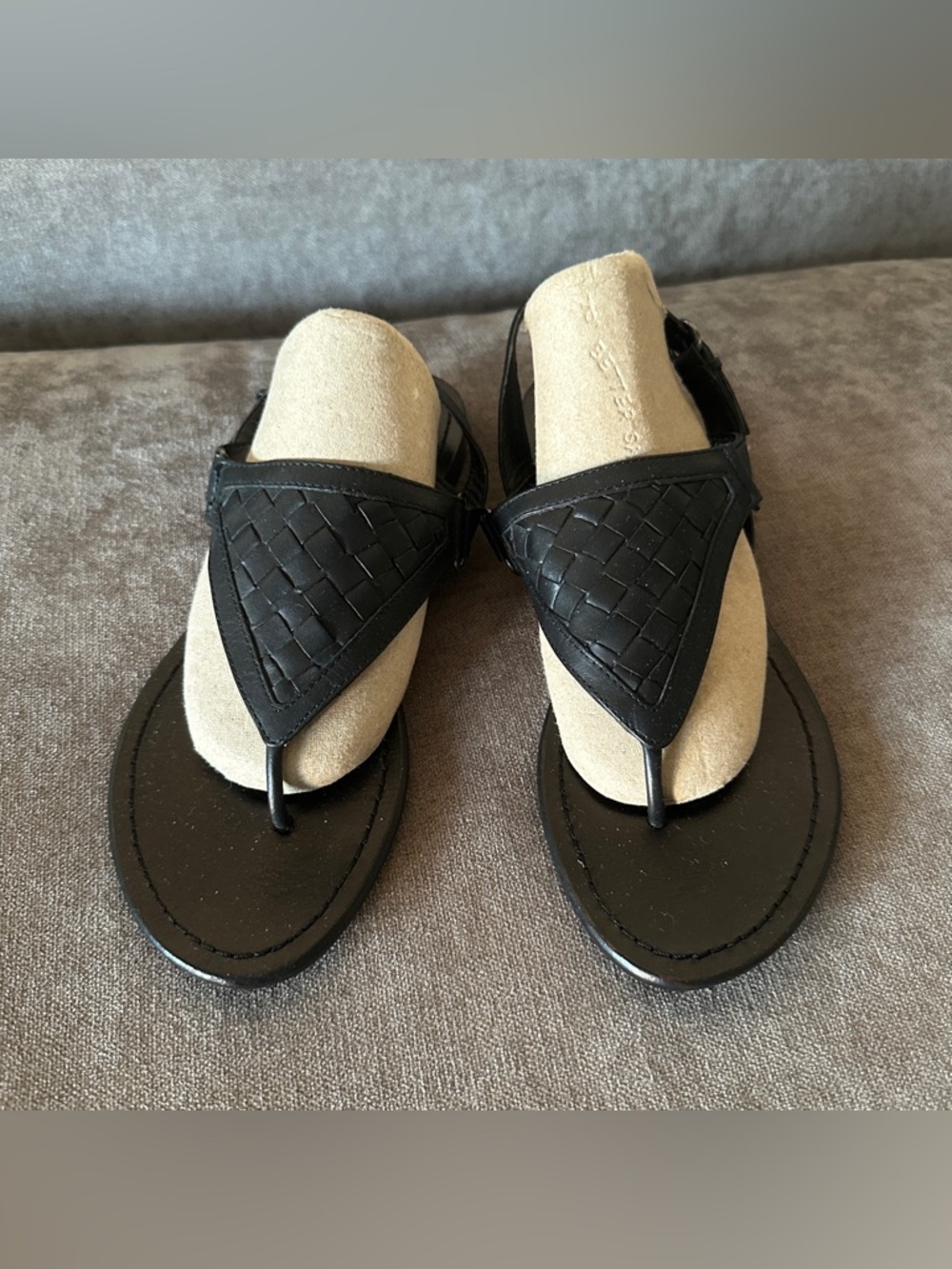 BARNEYS New York Black Woven Leather Thong Sandals RARE Size 36 US 6 - Picture 2 of 10